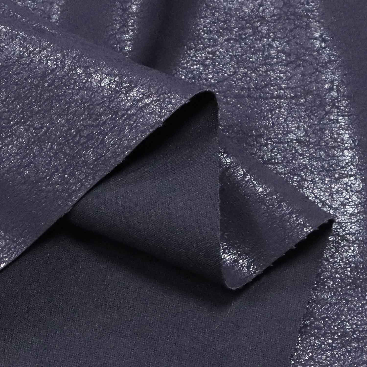 အထည်ချုပ်အင်္ကျီများအတွက် စိတ်ကြိုက် PU Leather အထည်ချုပ်အင်္ကျီများအတွက် စိတ်ကြိုက် PU Leather